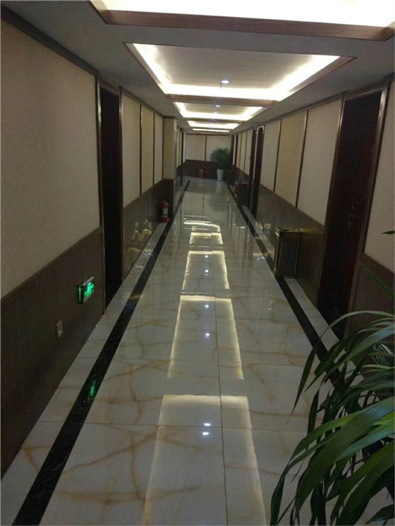 民权龙光足浴走廊.jpg