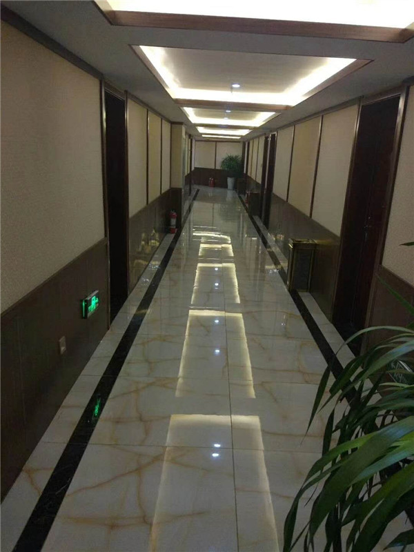 民权龙光足浴走廊.jpg